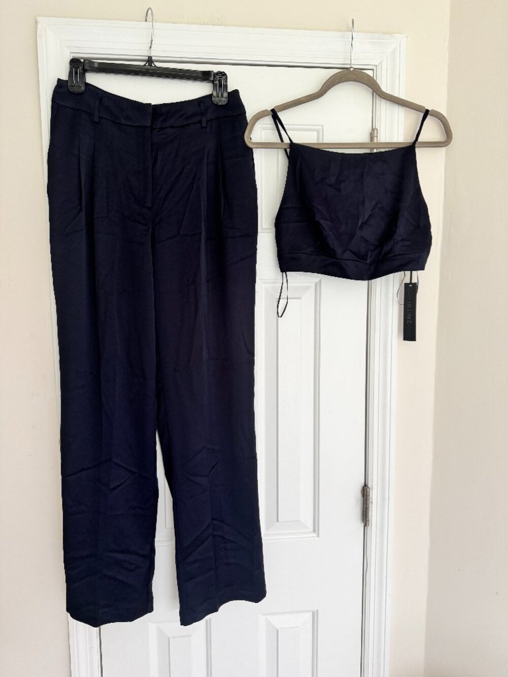 NWT House of Harlow 1960 Navy Blue Satin Wide Leg Pants & Crop Top Coord Set 4